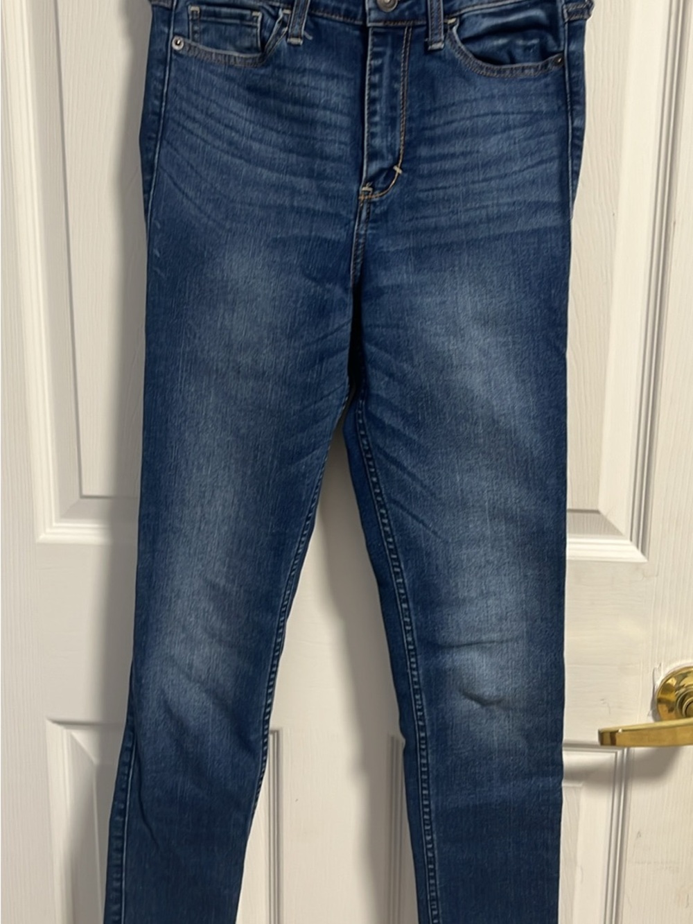 Abercrombie & Fitch Women's Dark Blue Skinny Jeans